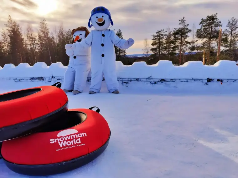 Santa Village, Snowman World & Husky Sled Ride — 8
